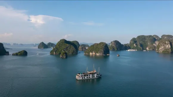 Halong Bay Cruise Tour 2 Days 1 Night – The Ultimate Guide