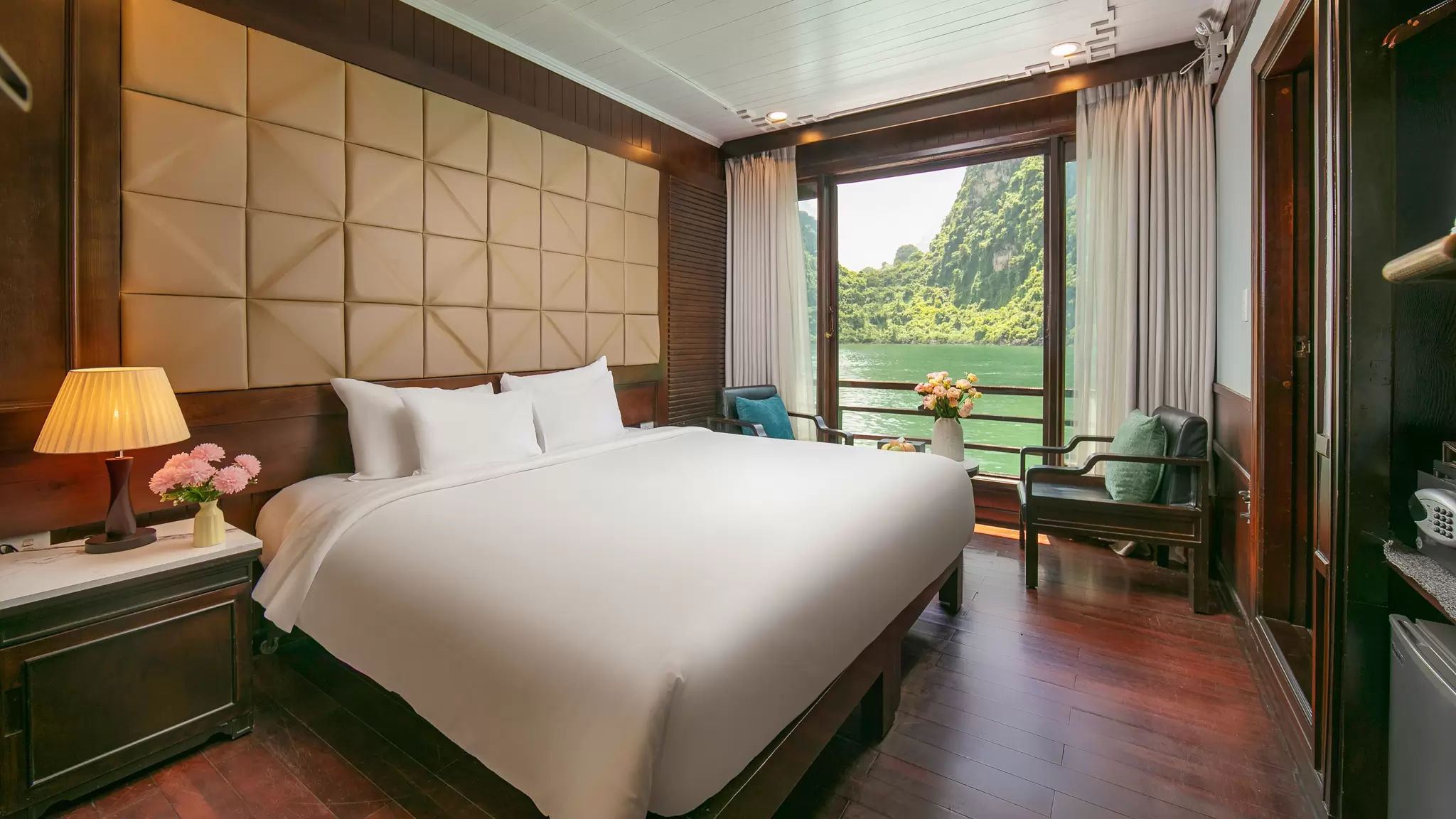 HaLong Phoenix Cruiser